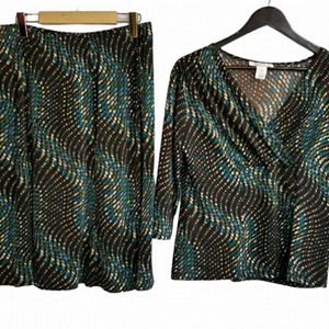 Tradition polyester Spandex patterned top and skirt set in a size large